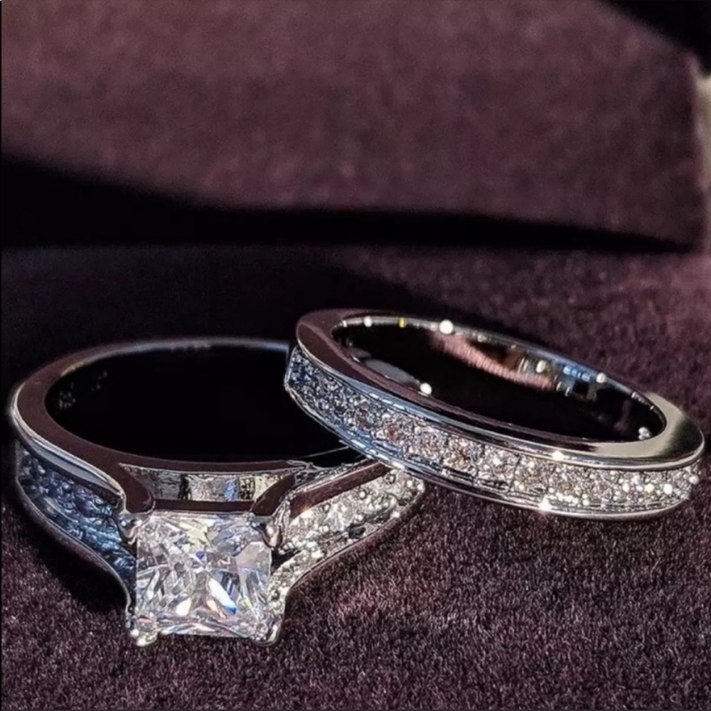 💯 NEW 2PC/SET 925 STERLING SILVER DIAMOND RING, CUTE RING, SHINY RING. - Picture 2 of 7